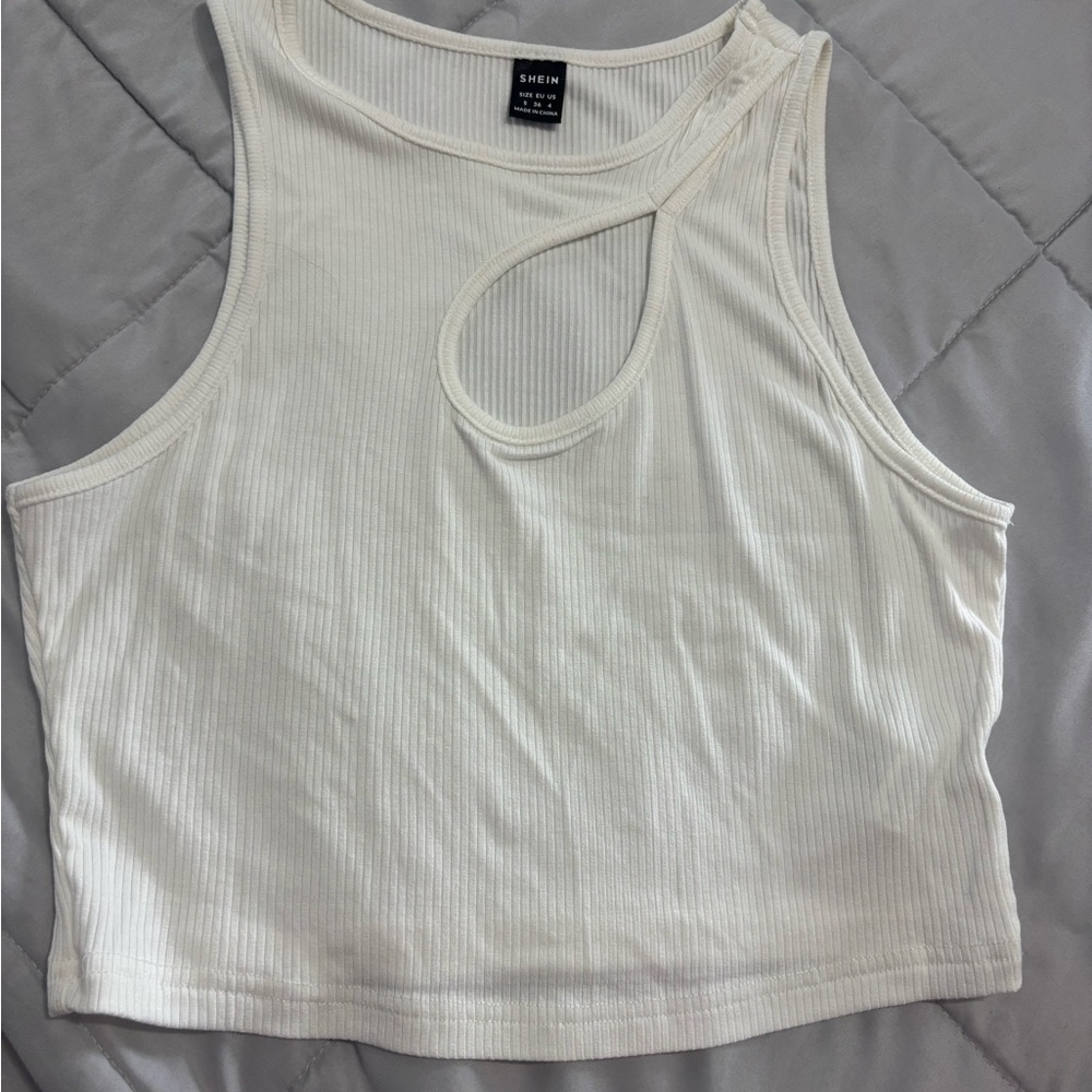 SHEIN Cream Sleeveless Crop Tank Top with Cutout